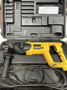 Dewalt d25023k shop